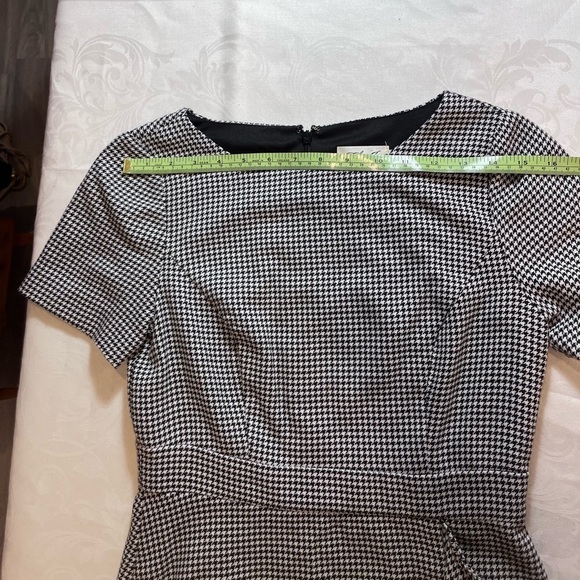 Eliza J Houndstooth Midi Dress Zip Back Lined Front Frill Accent Size 2 - Picture 6 of 9